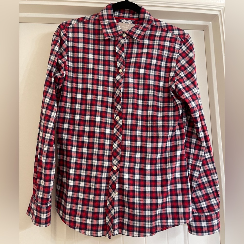 Banana Republic size small long sleeve button up shirt